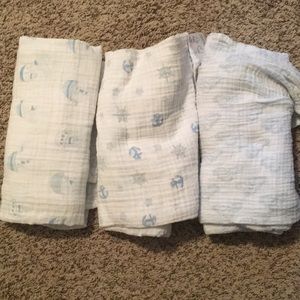 Swaddles lot